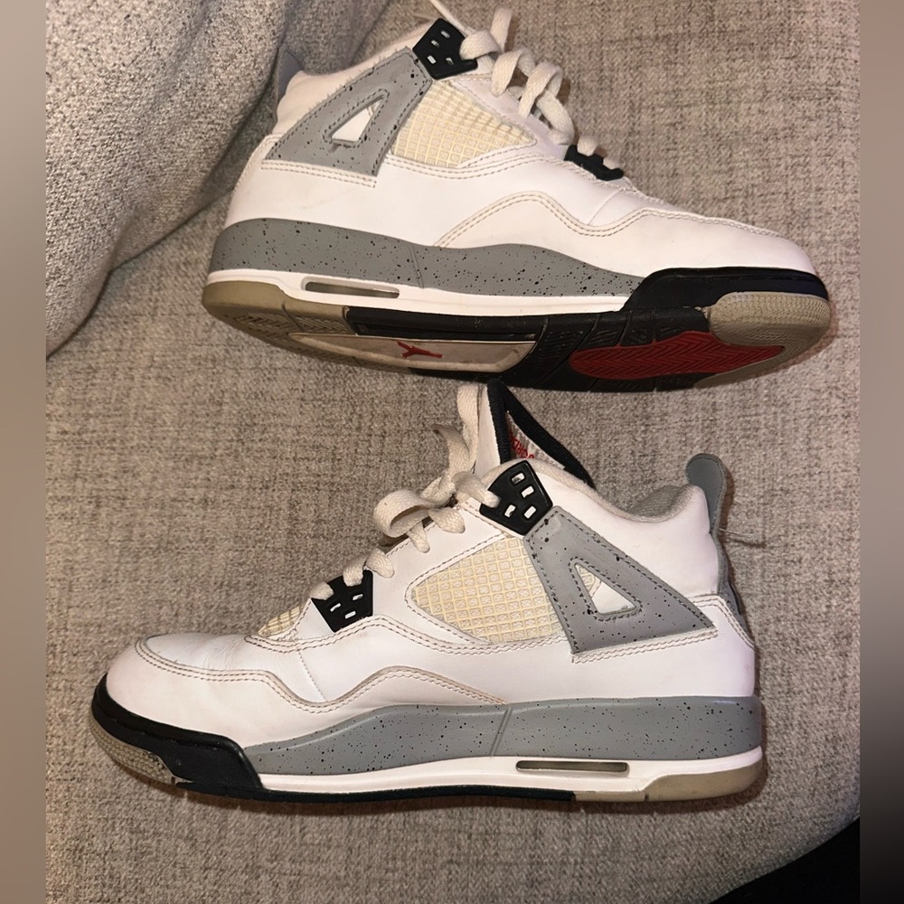 Jordan 4s - Picture 2 of 7